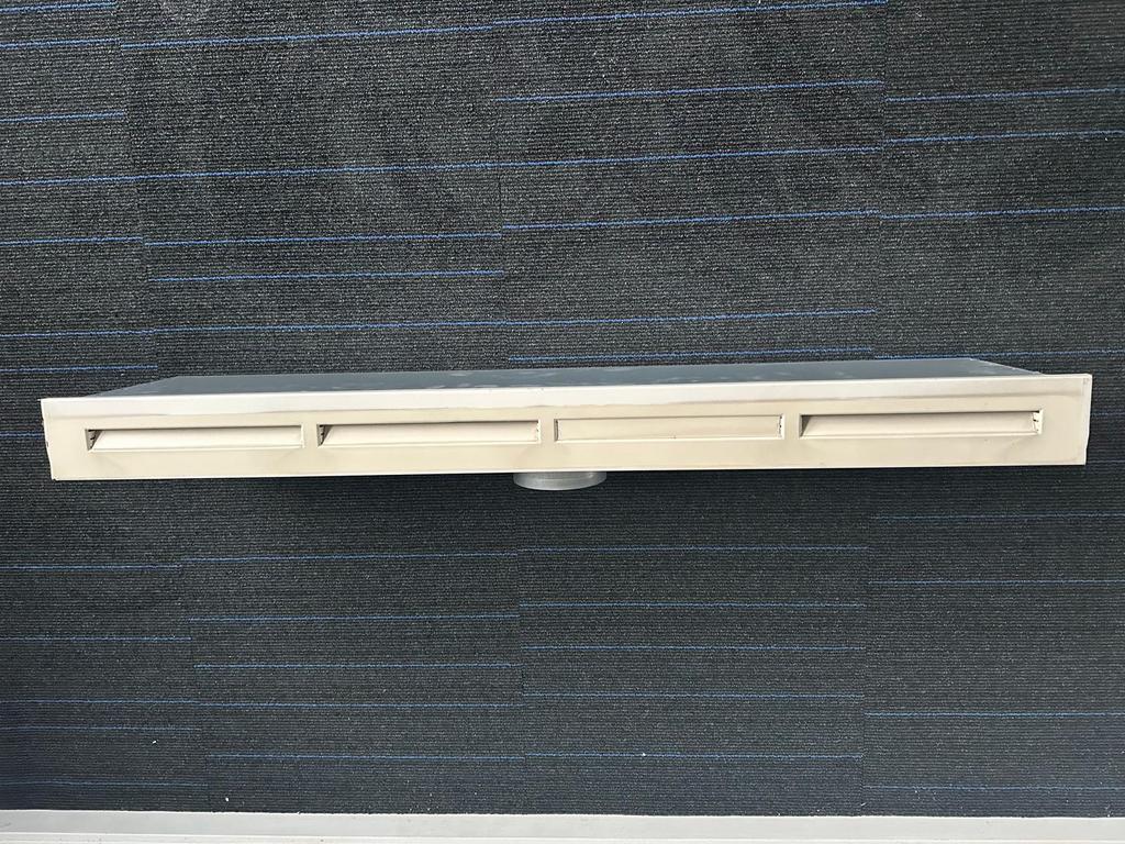 Partij ventilatie lijnroosters voor inbouw systeemplafond, Doe-het-zelf en Verbouw, Ventilatie en Afzuiging, Zo goed als nieuw