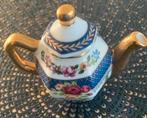 Miniatuur theepot met bloemmotief, Ophalen of Verzenden