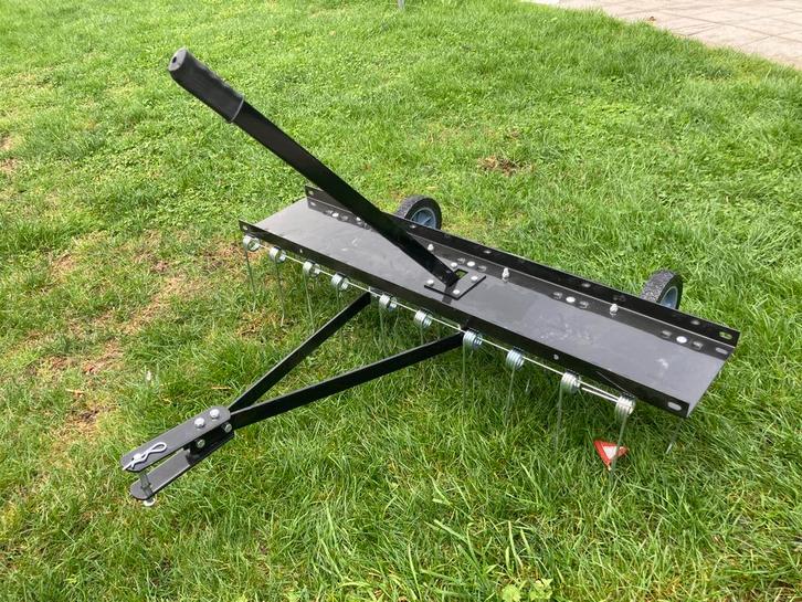 Vertikuteermachine gazonbeluchter voor achter zitmaaier, Tuin en Terras, Verticuteermachines, Nieuw, Ophalen