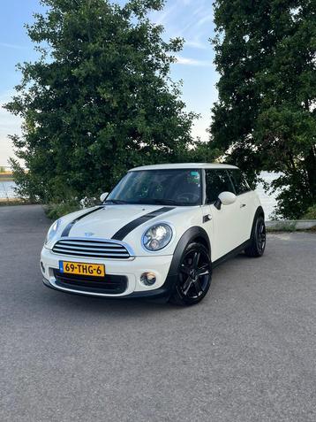 Mini One 1.6 75pk 2012 Wit, NW APK, Bi-Xenon, Velgen, NAP CC beschikbaar voor biedingen