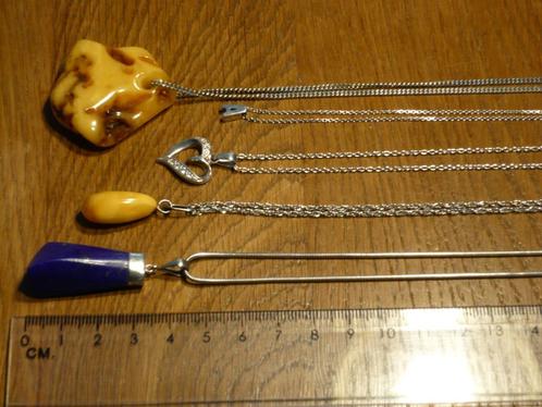 Mooie oude zilveren kettingen met hangers. Allemaal gemerkt., Antiek en Kunst, Antiek | Goud en Zilver, Zilver, Verzenden