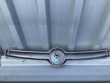 Bumper grill Fiat Panda III 735520656 10-20 Fi-21020 beschikbaar voor biedingen