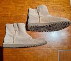 Uggs Dames Laarzen Maat 36, Beige, Lage of Enkellaarzen, Ophalen of Verzenden, Uggs