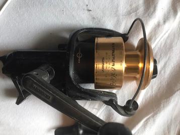 1x Shimano baitrunner 6500b met gouden spoel  beschikbaar voor biedingen