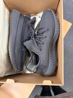 Yeezy Schoenen, Kleding | Heren, Schoenen, Zwart, Nieuw, Ophalen of Verzenden, Sneakers of Gympen