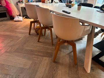 MDF  7 stuks  Stoelen beschikbaar voor biedingen