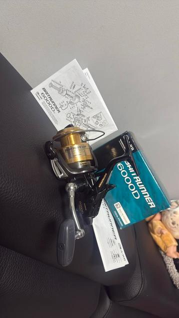 ** Shimano Baitrunner 6000D** beschikbaar voor biedingen