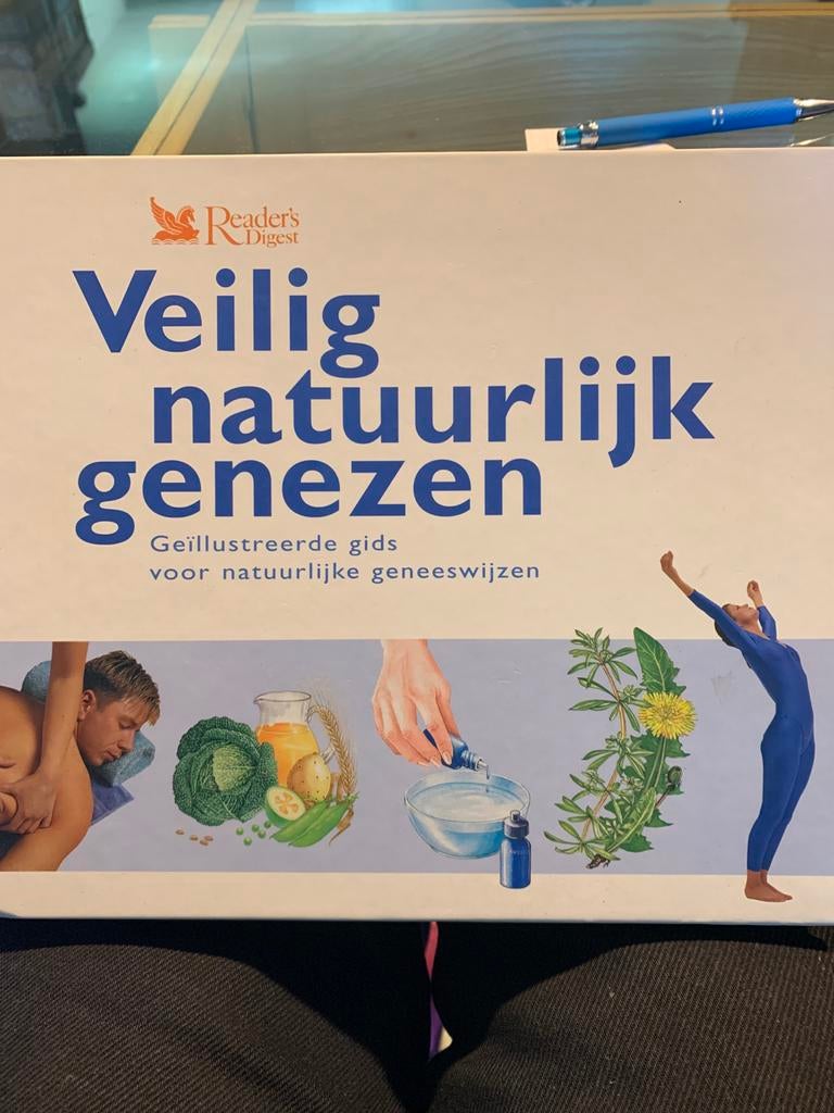 Veilig natuurlijk genezen - Geïllustreerde gids, Boeken, Ophalen of Verzenden, Gelezen, Kruiden en Alternatief