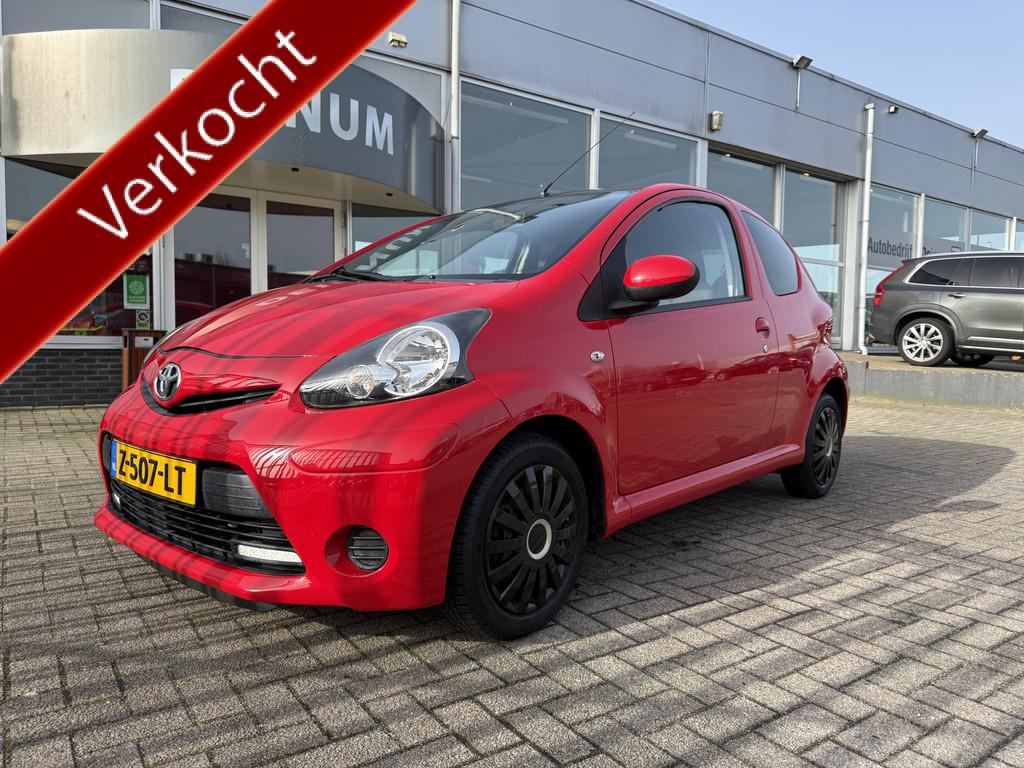 Toyota Aygo 1.0 VVT-i Comfort Airco, Navigatie, Elektr.ramen, Euro 5, Stof, Gebruikt, Zwart