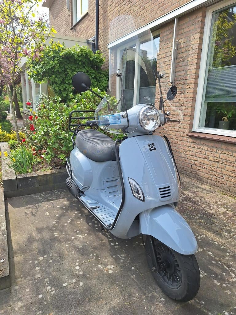 AGM VX50 Scooter. Loopt prima max 30km per uur., Fietsen en Brommers, Snorfietsen en Snorscooters, Overige merken, Gebruikt, Ophalen of Verzenden