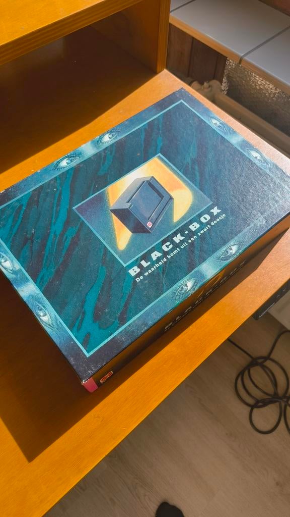 Black box bordspel, Hobby en Vrije tijd, Gezelschapsspellen | Bordspellen, Ophalen of Verzenden, Gebruikt