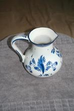 Antieke mooie Delfsblauwe schenkkan afbeelding van bloemen, Ophalen of Verzenden