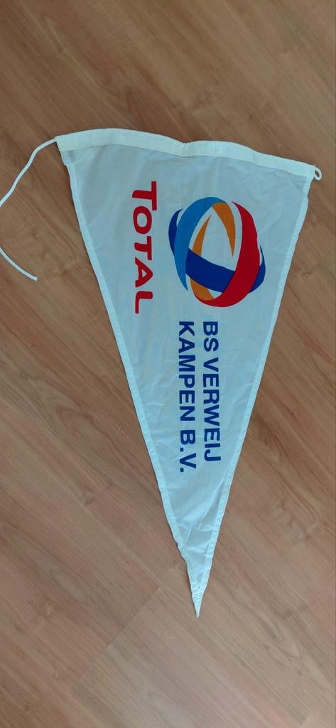 TOTAL BS Verweij Kampen b.v. wimpel 45 x 77 cm, Ophalen of Verzenden