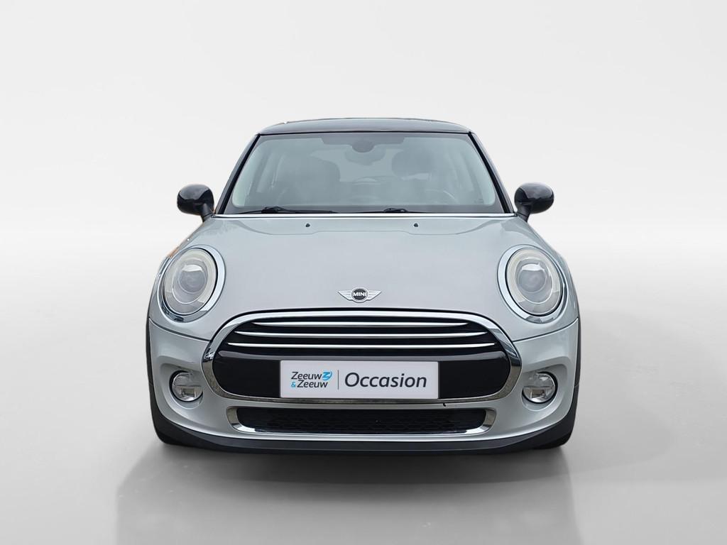 Mini Mini 1.5 Cooper First Born Edition | Airco | Navigatie, Auto's, Voorwielaandrijving, 12 maanden, 136 pk, Gebruikt