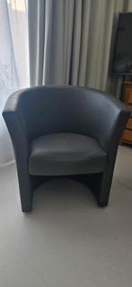 In Heerenveen! Donkergrijze fauteuil, kuipstoel, Ophalen, Gebruikt, Leer, Eén