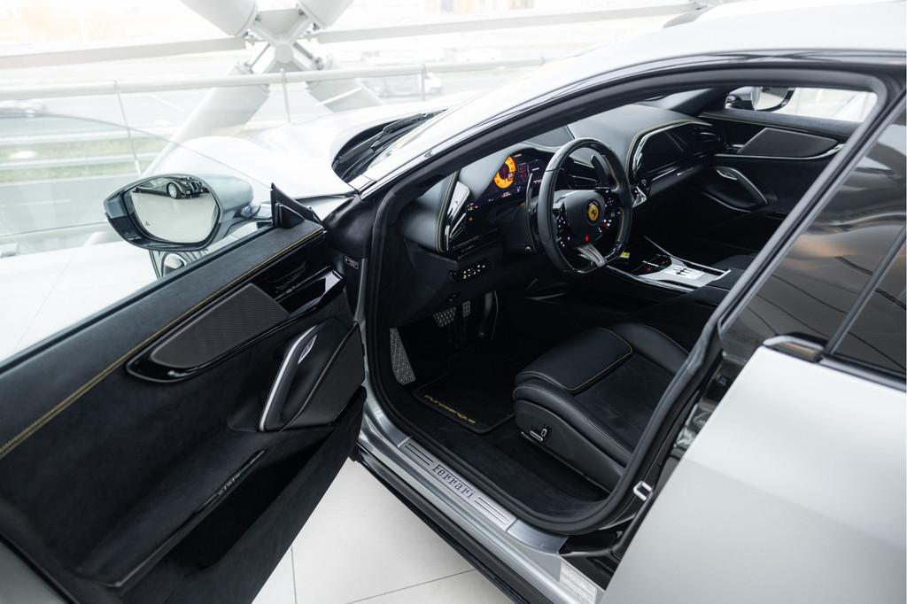 Ferrari Purosangue 6.5 V12 | Matte PPF | Panorama | CF Exter, Auto's, Ferrari, Automaat, 2033 kg, Gebruikt, Zwart