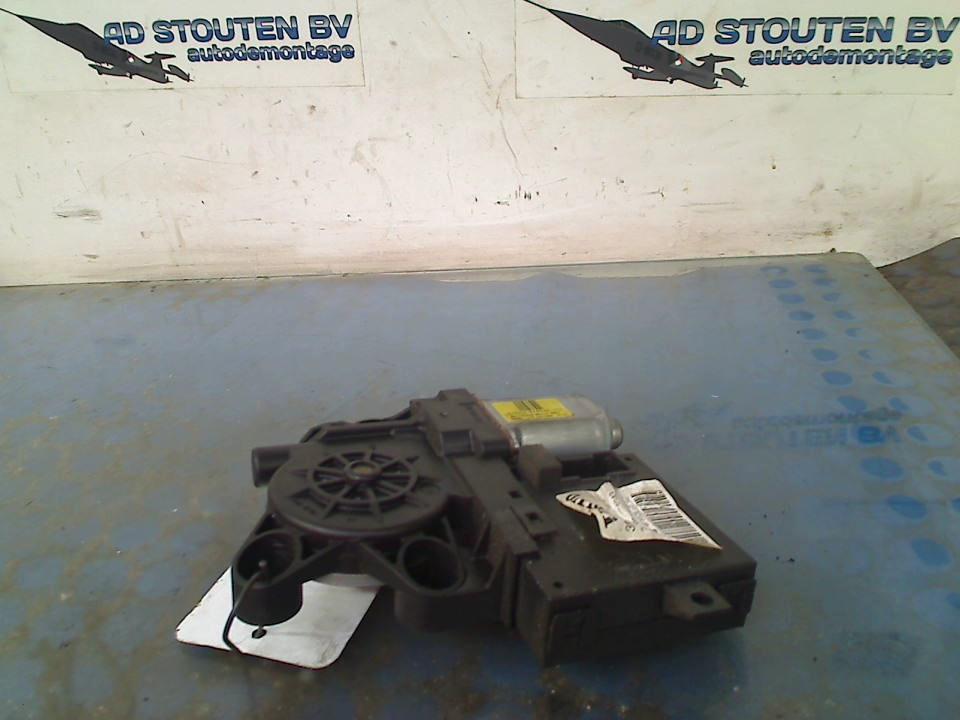 Motor Raammechaniek Rechts Achter Volvo S40 (MS) 979040100, Gebruikt, Siegburger Straße 229, Köln 50679, , Duitsland, Info@volvocars.com