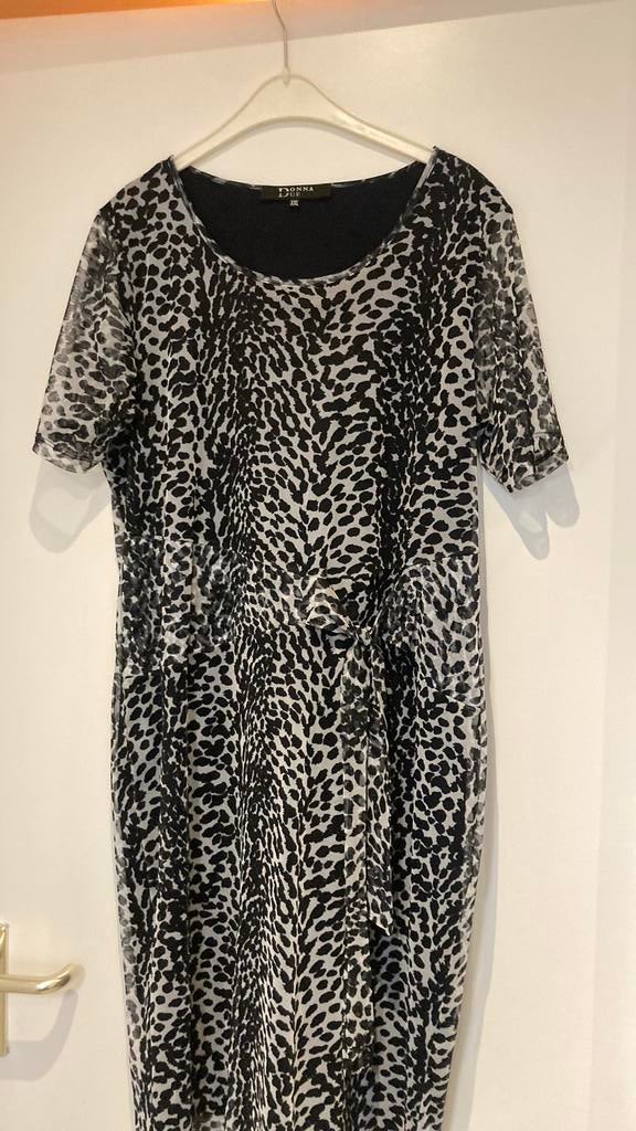 Donna Deu jurk XXL, Ophalen of Verzenden, Zo goed als nieuw, Maat 46/48 (XL) of groter, Onder de knie