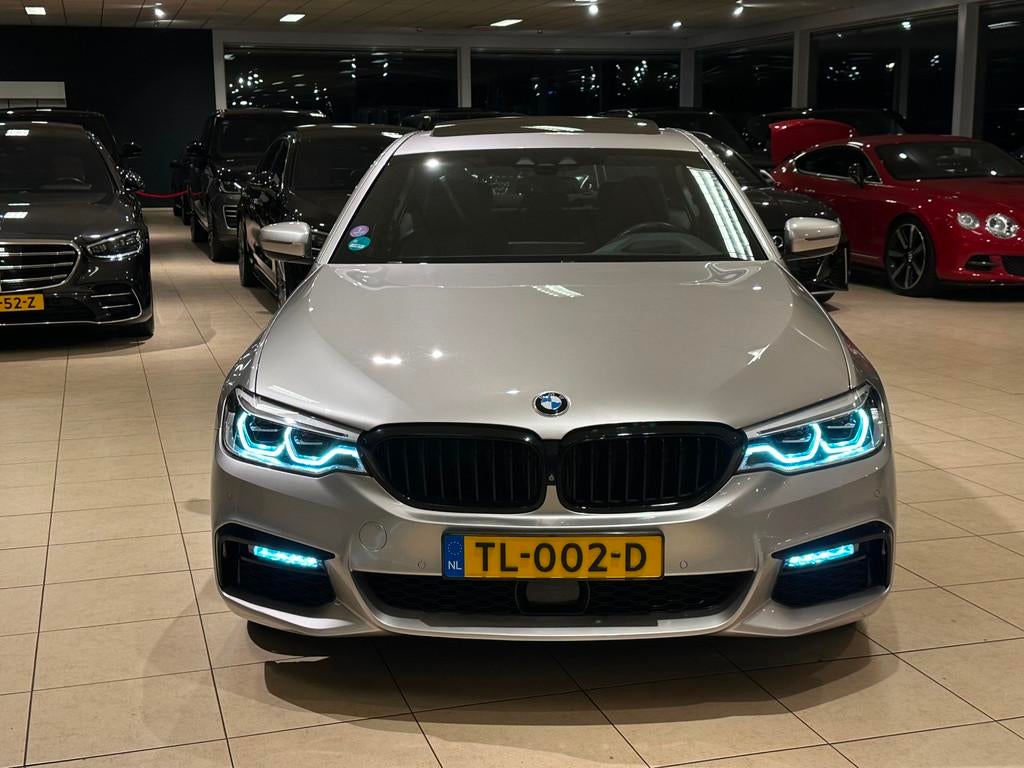 BMW 5-serie 530e M-SPORT|NAP|INDIVIDUAL|ACC|HUD|VOLL, 1998 cc, Achterwielaandrijving, Gebruikt, 4 cilinders