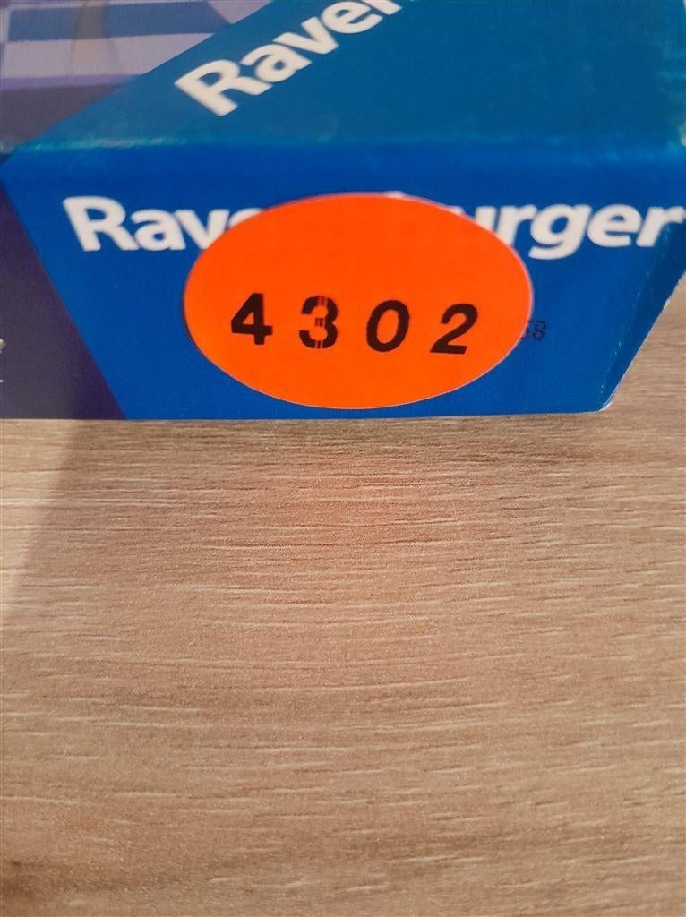wie heeft het gedaan - s4302, Hobby en Vrije tijd, Gezelschapsspellen | Bordspellen, Verzenden, Zo goed als nieuw