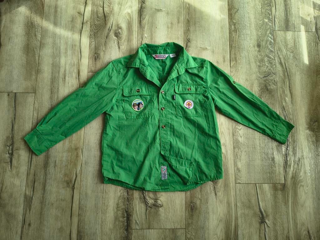 Mooie groene scoutingblouse, Welpen uniform, Scoutfit, 134., Verzamelen, Scouting, Onb, Ophalen of Verzenden, Kleding, Onb