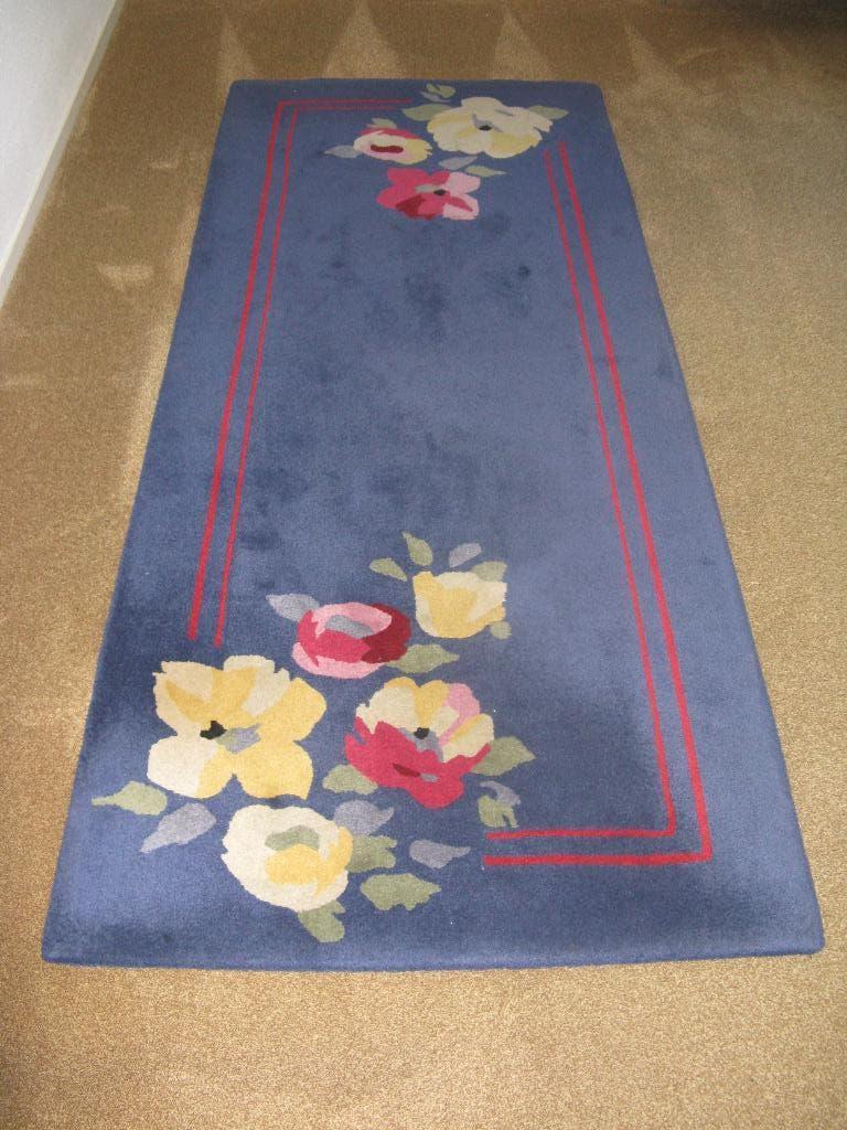 Vloerkleed handgeweven hal loper, Huis en Inrichting, Stoffering | Tapijten en Kleden, Ophalen, Gebruikt, Blauw, Hangeven met bloemen logo