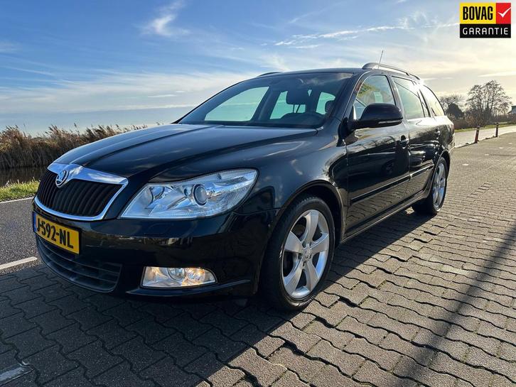 Skoda Octavia Combi 1.8 TSI Ambition, PDC, Trekhaak, Cruisec, Auto's, Skoda, Bedrijf, Te koop, Octavia, ABS, Airbags, Airconditioning