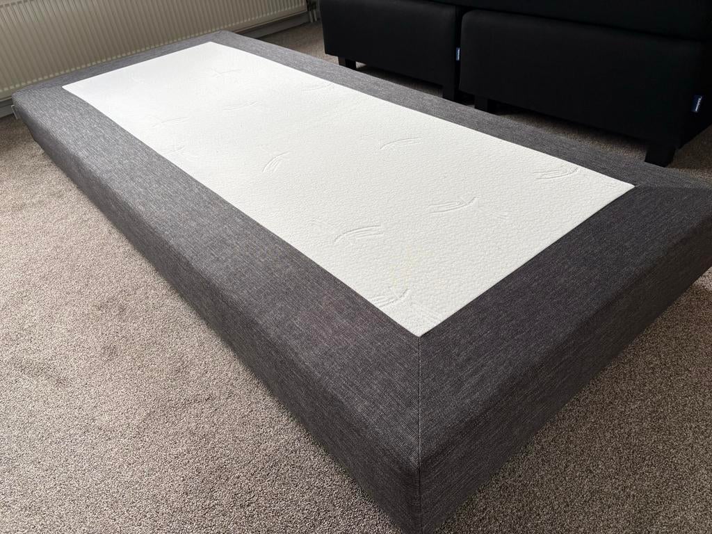Boxspring - Comfortabel en Modern, 90 cm, Eenpersoons, 210 cm, Ophalen of Verzenden