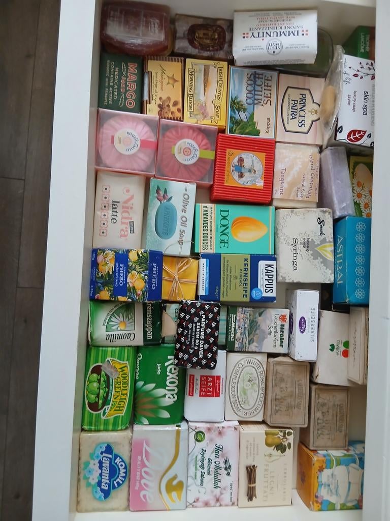 Diversen zeep uit het buitenland, Ophalen of Verzenden, Verpakking