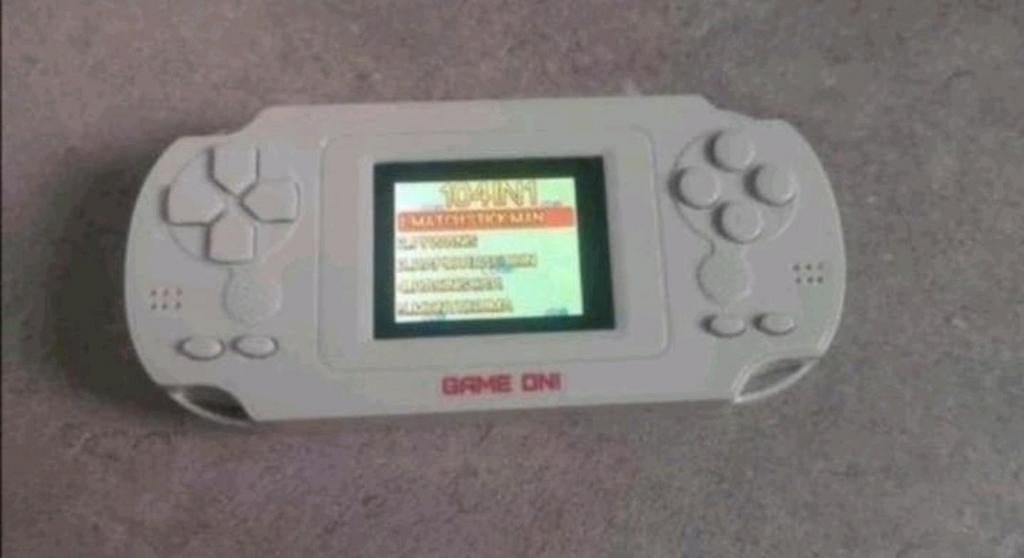 Nieuwe pocket spelcomputer met 104 retro games, Spelcomputers en Games, Spelcomputers | Nintendo Game Boy, Ophalen of Verzenden