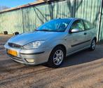 Ford Focus 1.6 I 3D 2003 NAP APK 03-04-2027 TREKHAAK AIRCO, Auto's, Ford, 1596 cc, 4 cilinders, 1054 kg, 100 pk