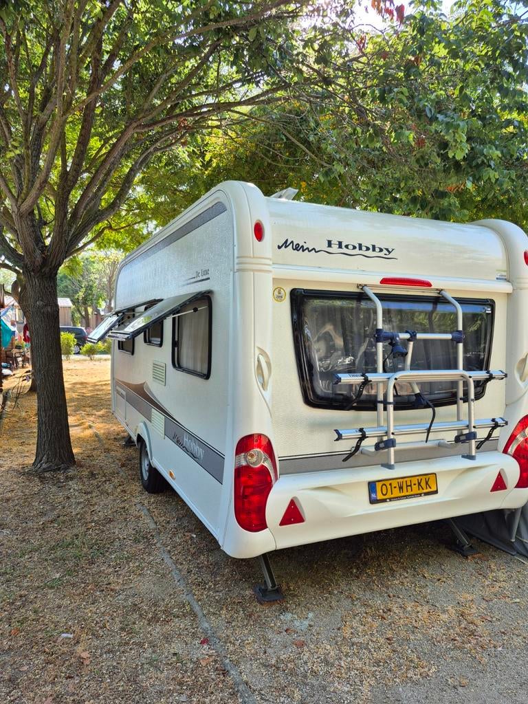Hobby 460UFE 2011, Caravans en Kamperen, Rondzit, Hobby, Frans bed, Particulier