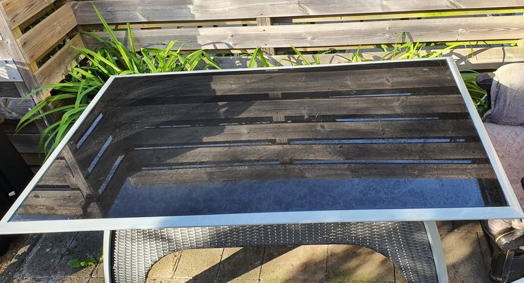 Gratis Tuintafel, Ophalen of Verzenden, Gebruikt