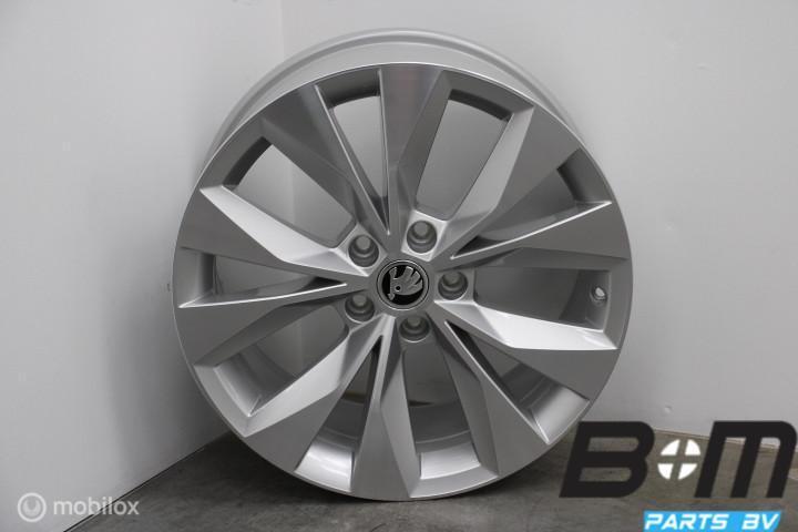 NIEUW! Org. 1 losse 18 inch velg Skoda SuperB! 3V0601025R, Auto-onderdelen, Banden en Velgen, Gebruikt, Velg(en)