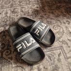 TE KOOP MOOIE BADSLIPPERS FILA MAAT 40, Kleding | Heren, Badmode en Zwemkleding, Ophalen of Verzenden, Overige maten, Zwart