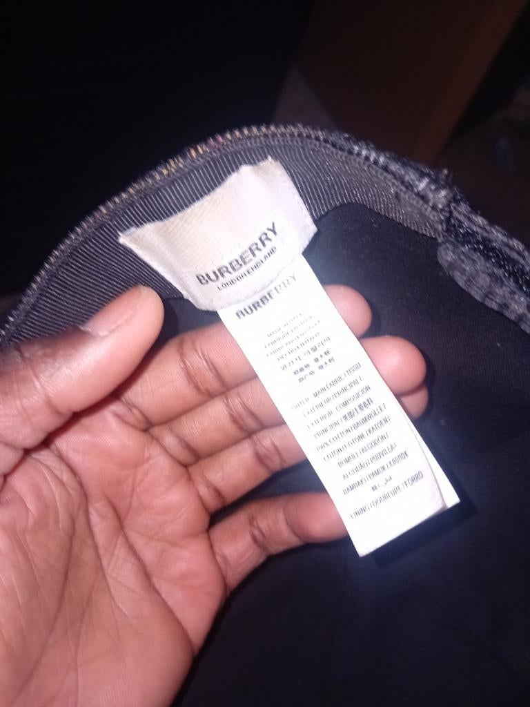 Burberry Pet - Nieuwstaat, Kleding | Heren, Hoeden en Petten, Burberry, One size fits all, Ophalen of Verzenden, Pet