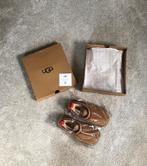 Nieuwe UGG Tazz Slippers Maat 38 - Bruin, Ophalen of Verzenden, Nieuw, Bruin, Slippers