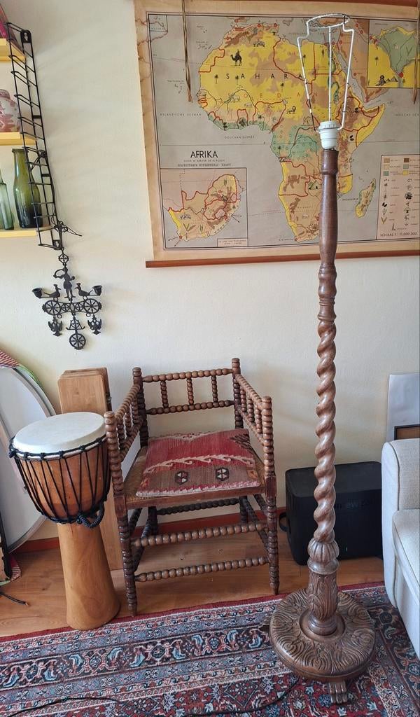 Retro houten staande lamp., Ophalen of Verzenden, Gebruikt, 150 tot 200 cm