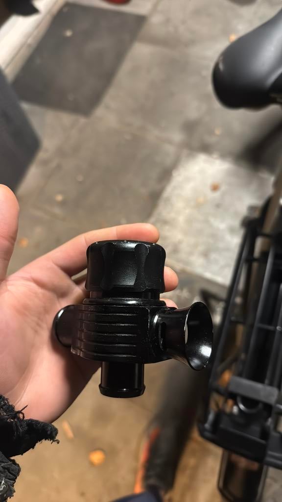 Blow off valve, Ophalen of Verzenden, Zo goed als nieuw, Overige modellen