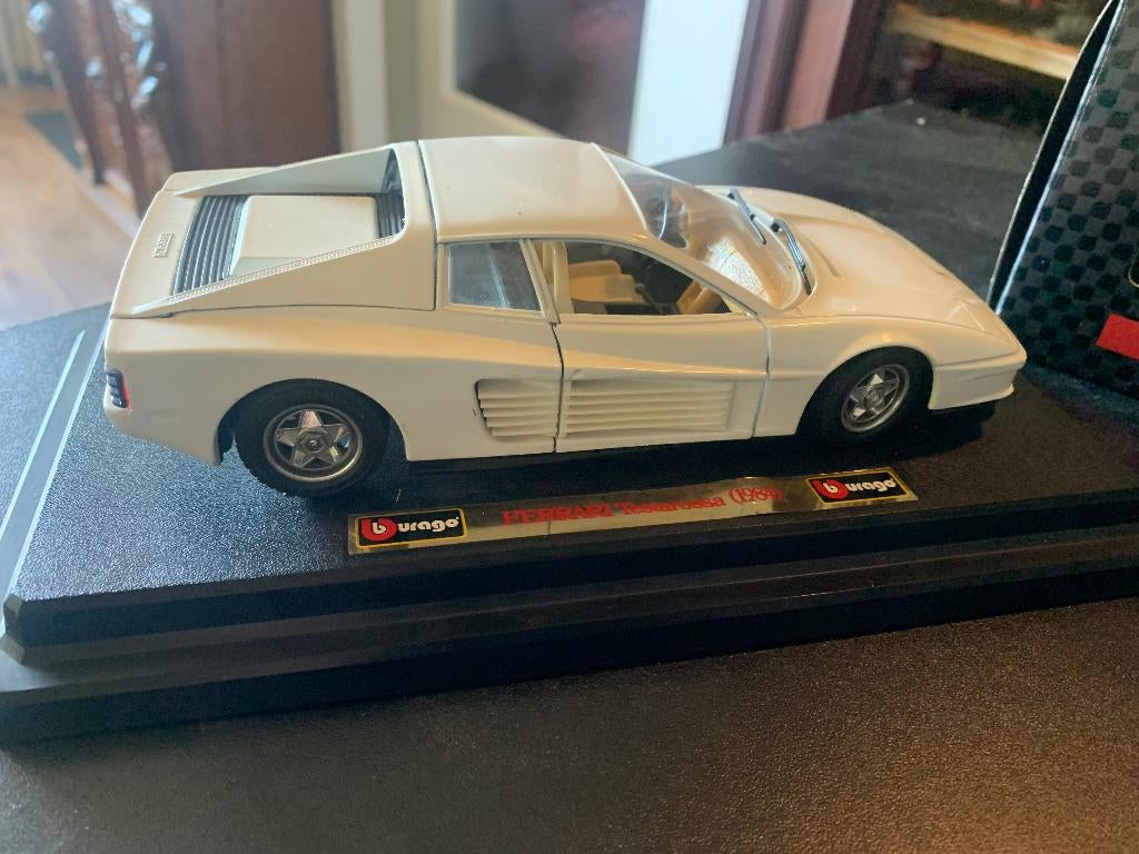 model auto ferrari testarossa, Ophalen of Verzenden, Zo goed als nieuw, Auto, Bburago