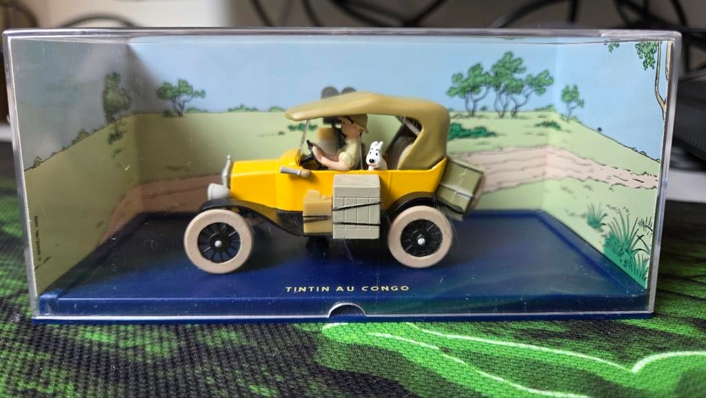 Kuifje in Congo - Auto met Kuifje en Bobbie, Overige merken, 1:50 of kleiner, Auto, Ophalen of Verzenden