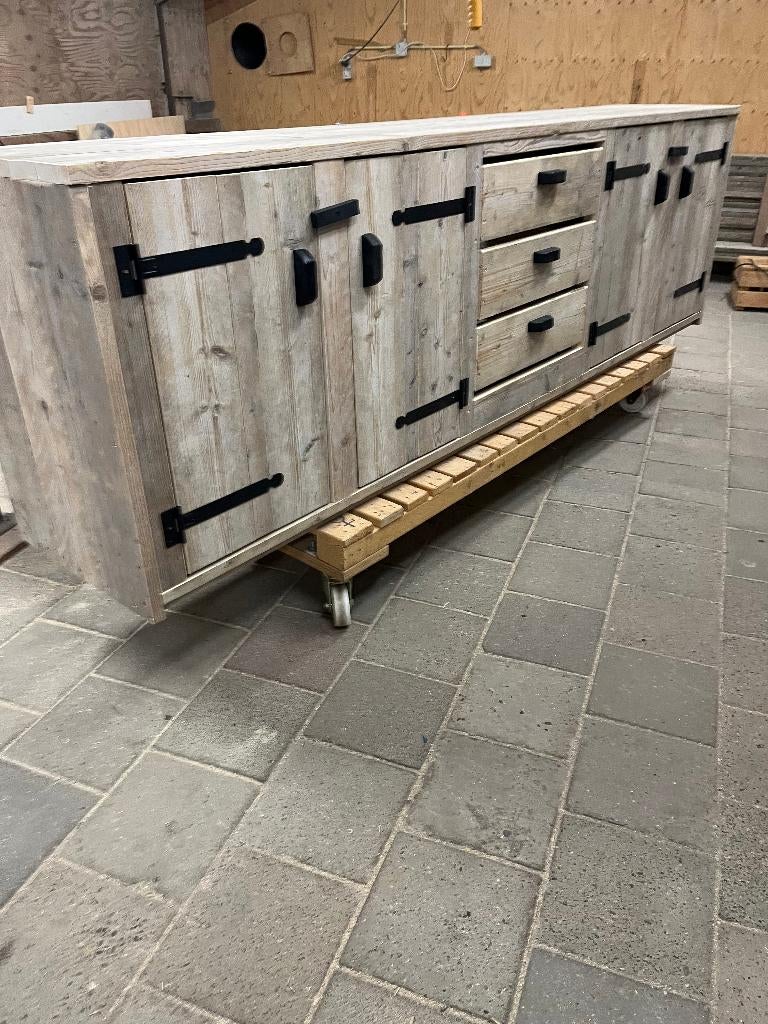 dressior van gebr steigerhout, Met deur(en), Nieuw, Ophalen of Verzenden, 200 cm of meer