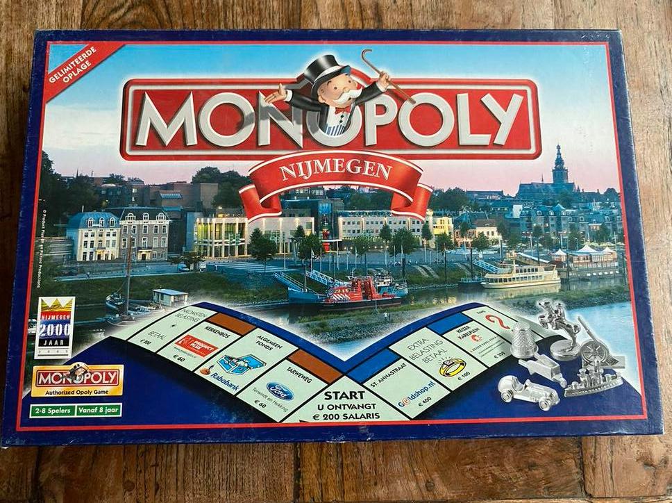 Monopoly Nijmegen - Speciale Editie Bordspel, Drie of vier spelers, Ophalen of Verzenden, Zo goed als nieuw