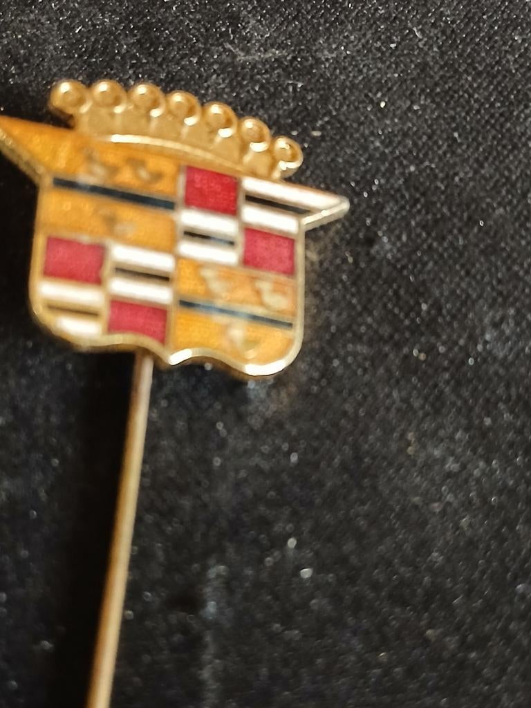 CADILLAC, Verzenden, Gebruikt, Transport, Speldje of Pin