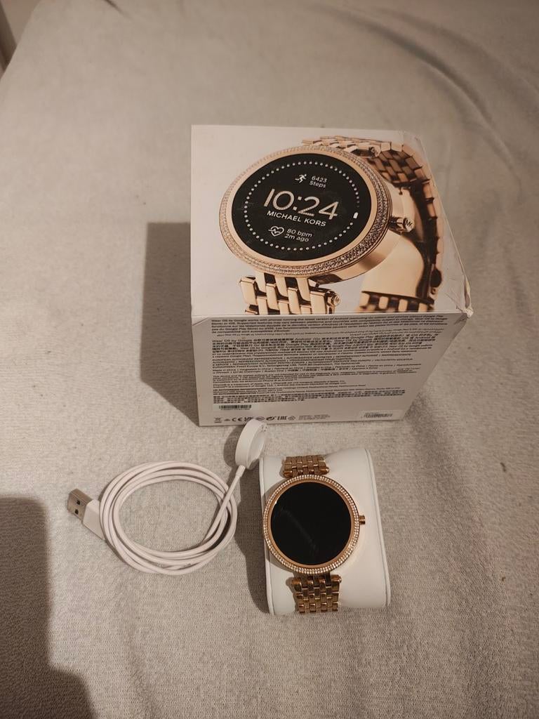 Michael Kors Darci MKT5127 Smartwatch - Krasvrij Scherm, Sieraden, Tassen en Uiterlijk, Smartwatches, Ophalen of Verzenden, Zo goed als nieuw