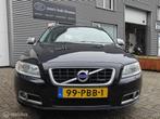 Volvo V70 2.0T 203pk H6 R-Edition Navi Volleder Trekhaak PDC, Auto's, Euro 5, 1800 kg, 4 cilinders, Navigatiesysteem