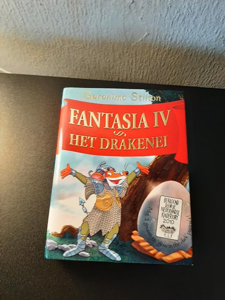 Geronimo Stilton Fantasia 4 - Het draken ei, Boeken, Sprookjes en Fabels, Zo goed als nieuw, Ophalen of Verzenden