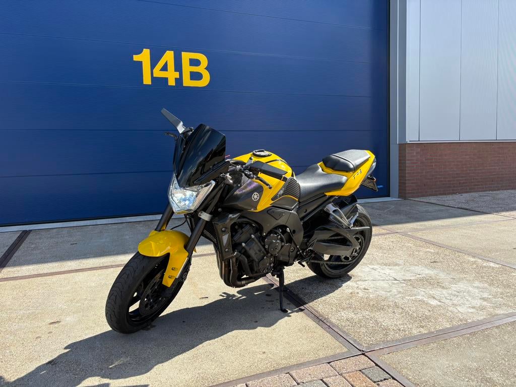 Yamaha FZ1-N 2006, Occasion, 4 cilinders, Motorrijbewijs A, Bedrijf
