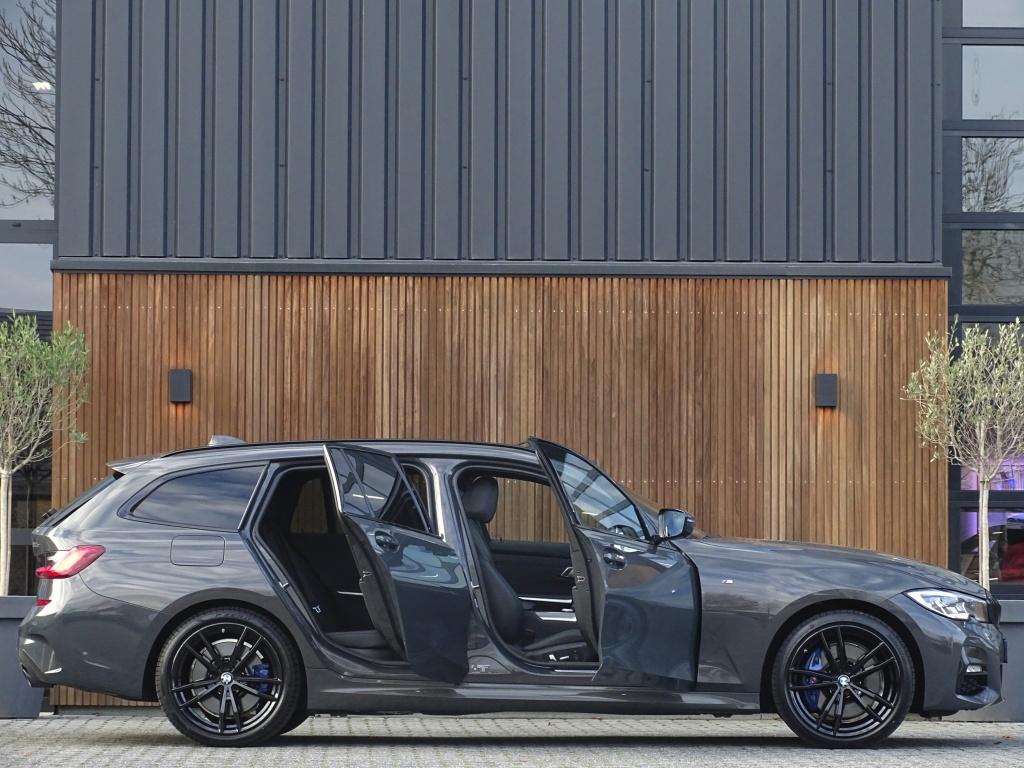 BMW 3 Serie Touring 330e 292PK High Exc / M-Sport Individual, Auto's, BMW, Automaat, 1998 cc, Gebruikt, Euro 6