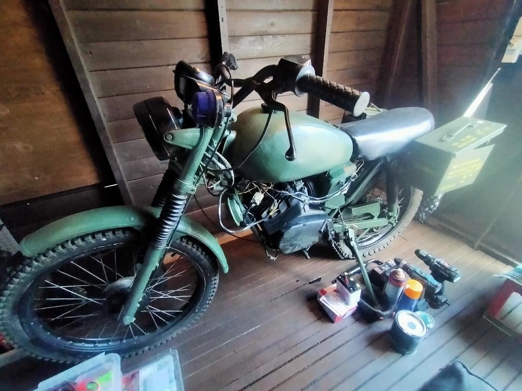 Peugeot sx8 AR leger oldtimer 1982 uniek, Auto-onderdelen, Ophalen, Gebruikt, Peugeot